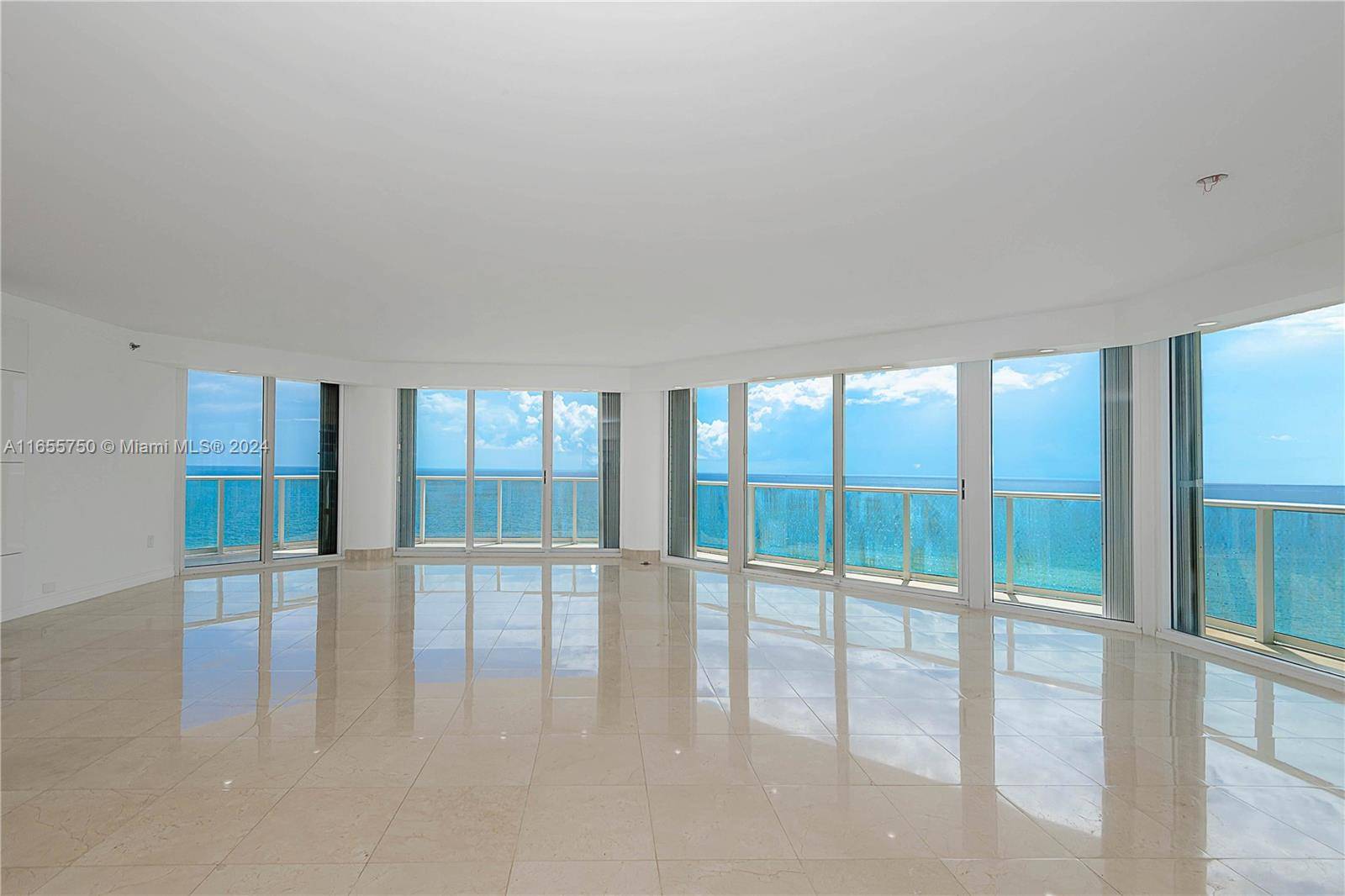Sunny Isles Beach, FL 33160,16445 Collins Ave #1421