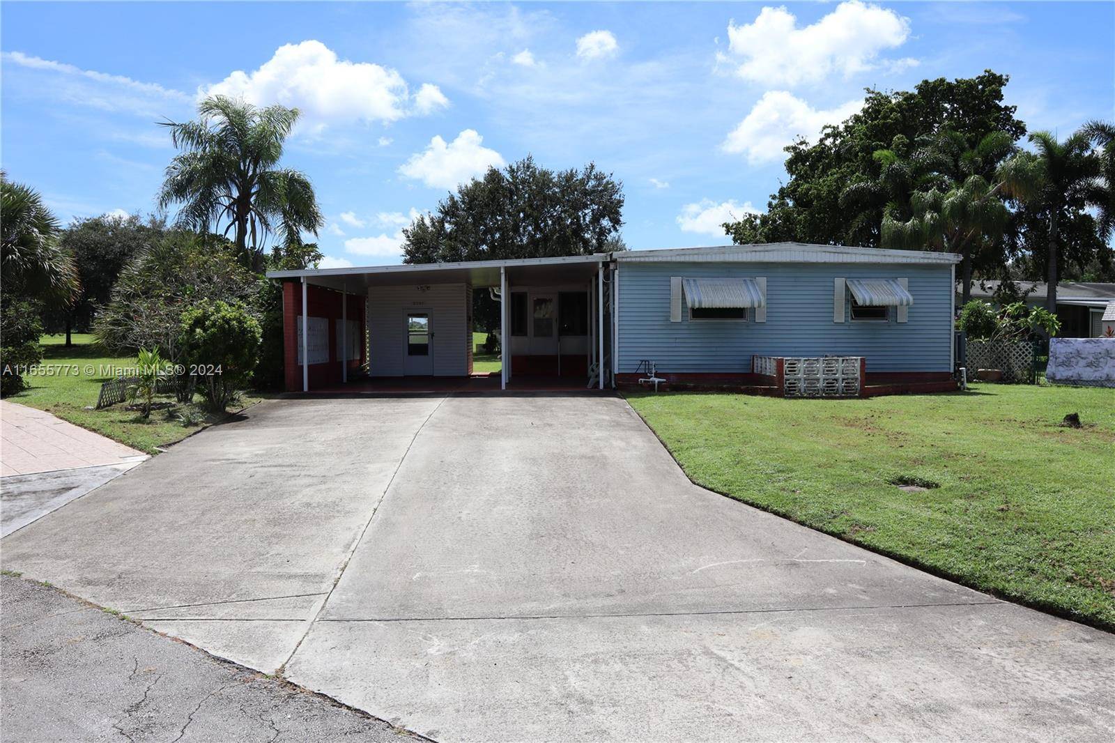 Davie, FL 33324,2098 SW 83rd Ave