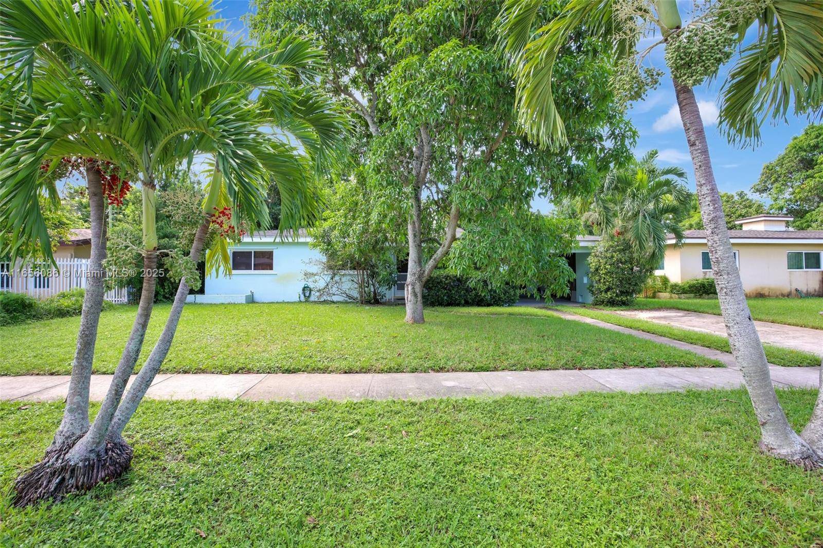 Fort Lauderdale, FL 33312,950 E Dayton Cir