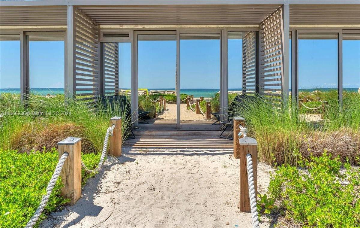Sunny Isles Beach, FL 33160,18975 Collins Ave #5302+Cabana 6