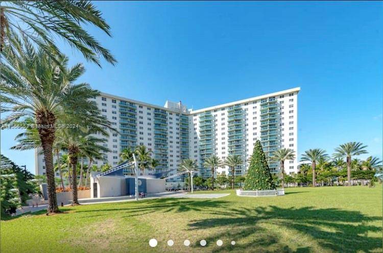 Sunny Isles Beach, FL 33160,19370 collins ave #624