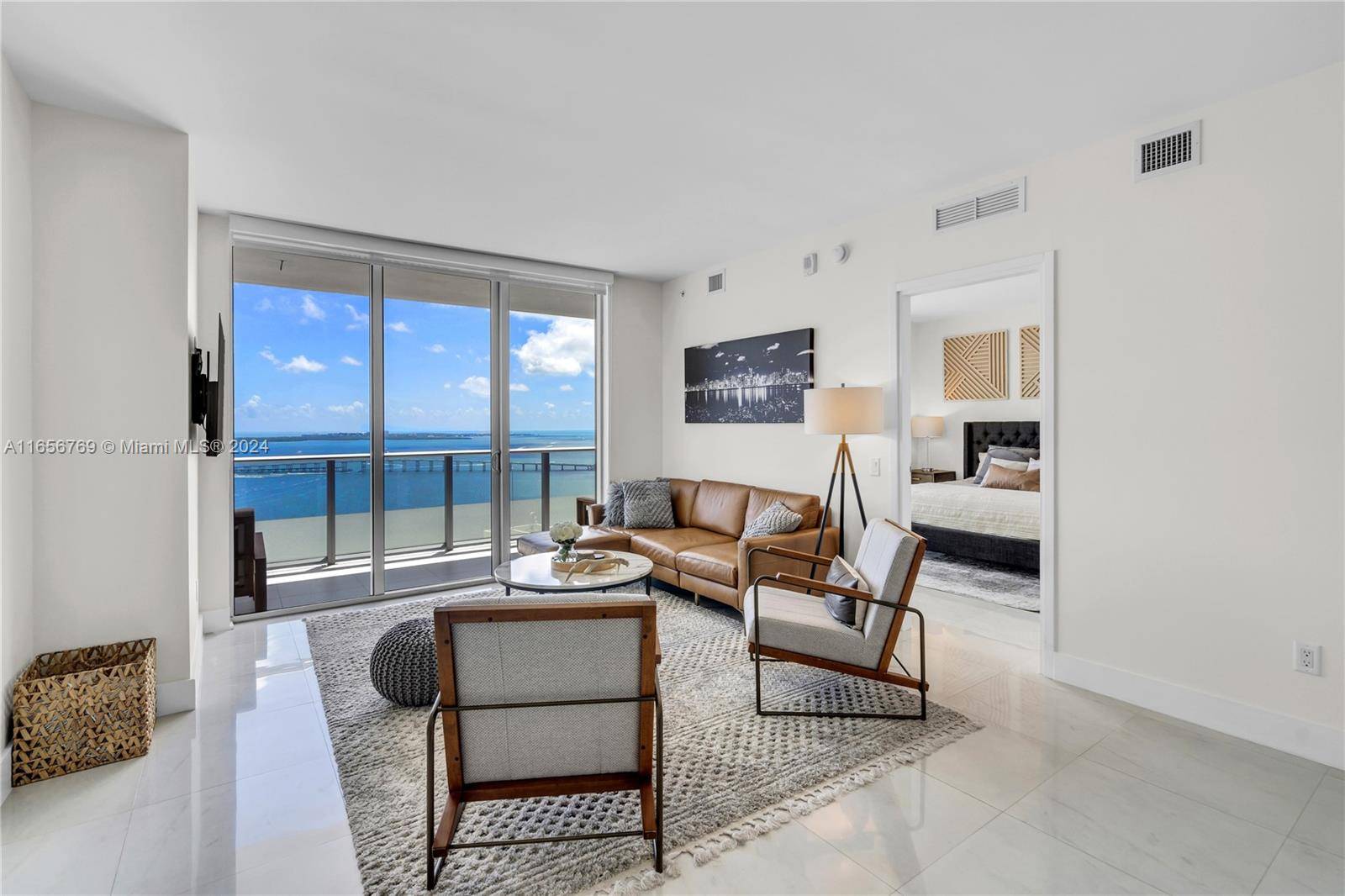 Miami, FL 33131,1300 Brickell Bay Dr #3503