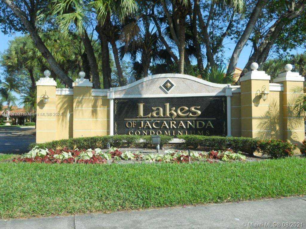 Plantation, FL 33324,10781 Cleary Blvd #210