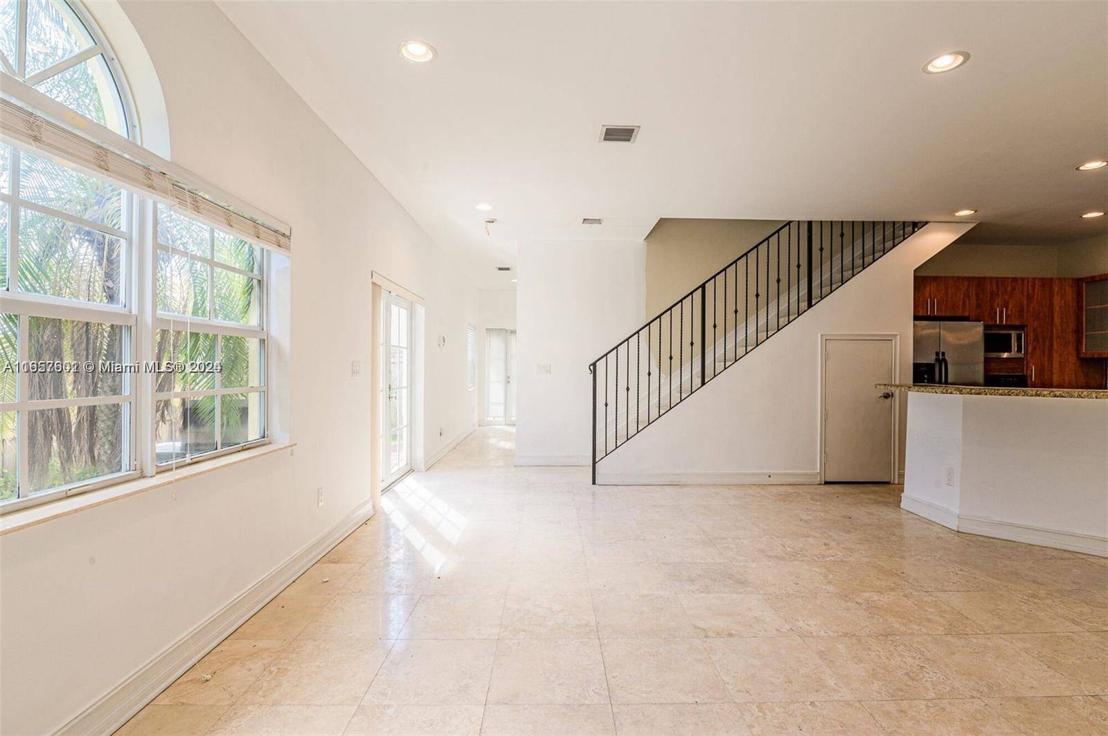 Fort Lauderdale, FL 33315,716 SW 9th Ter