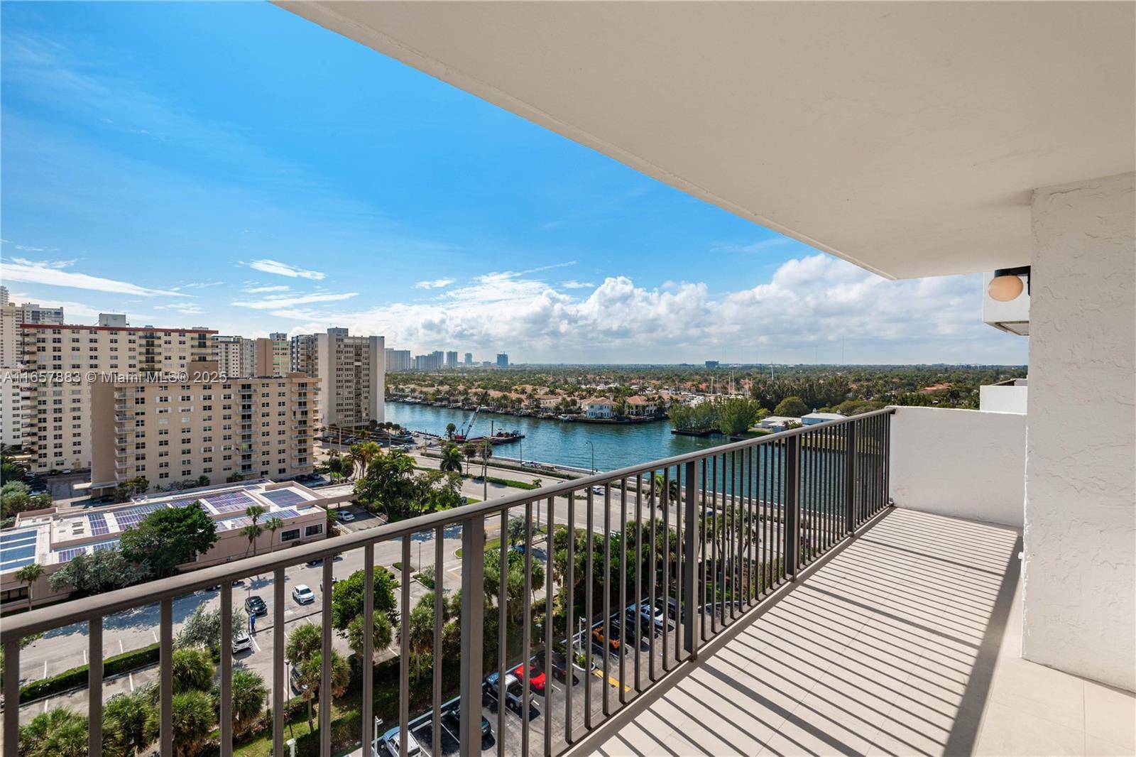 Hollywood, FL 33019,1201 S Ocean Dr #1206S