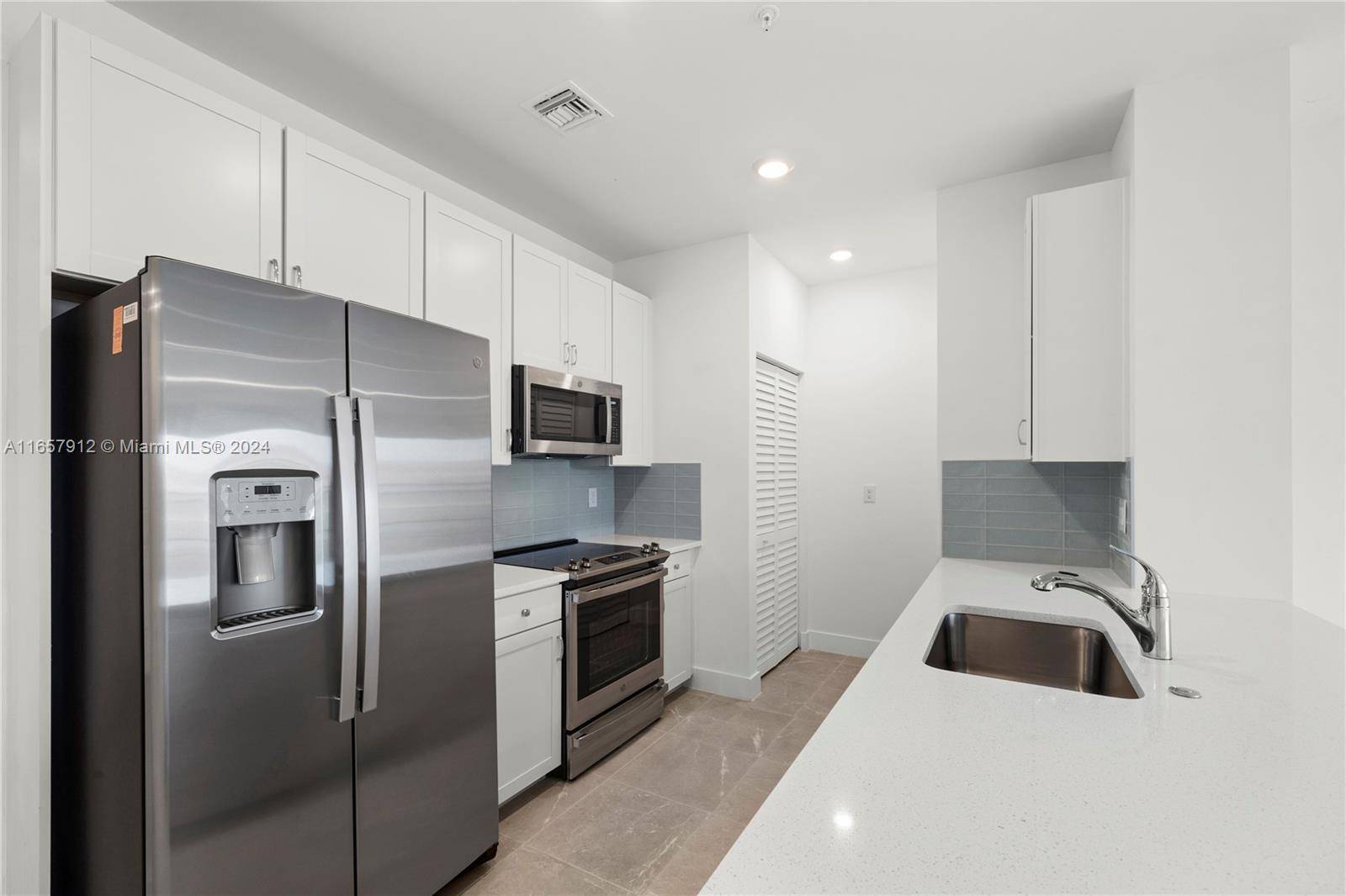 Bonita Springs, FL 34135,26360 Coco Cay Cir #102