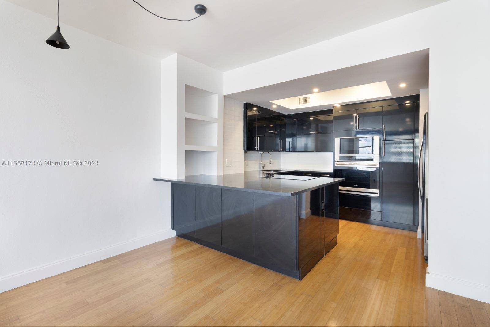 Miami Beach, FL 33139,20 Island Ave #1405
