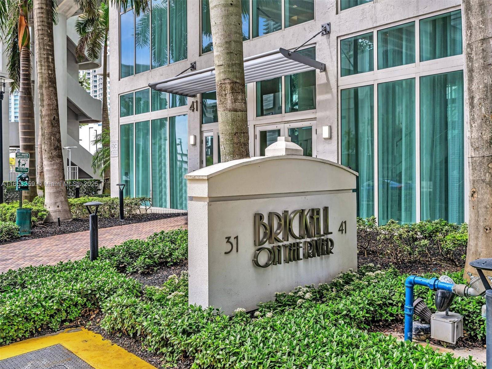 Miami, FL 33131,41 SE 5th St #1717