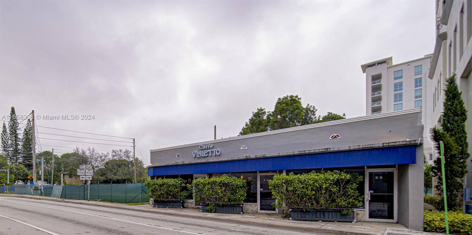 ,, FL 33134,Full-Service Restaurant W Coral Gables
