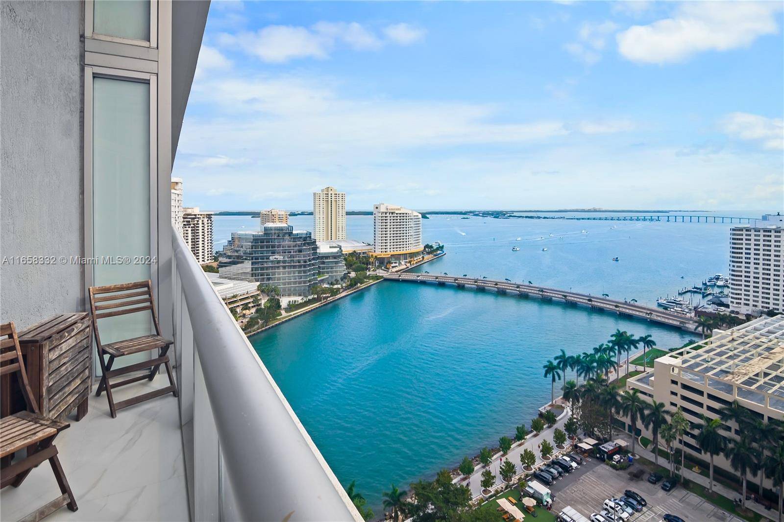 Miami, FL 33131,495 Brickell Ave #2207