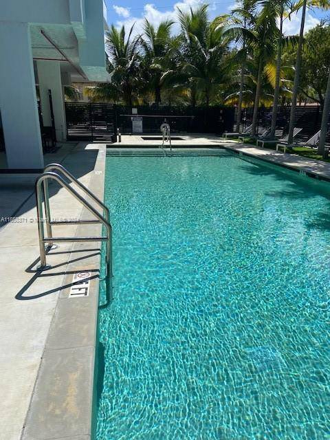 North Miami Beach, FL 33181,13800 Highland Dr #602