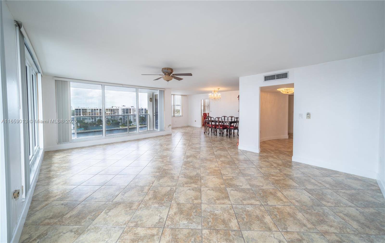 Hollywood, FL 33019,2751 S Ocean Dr #908N