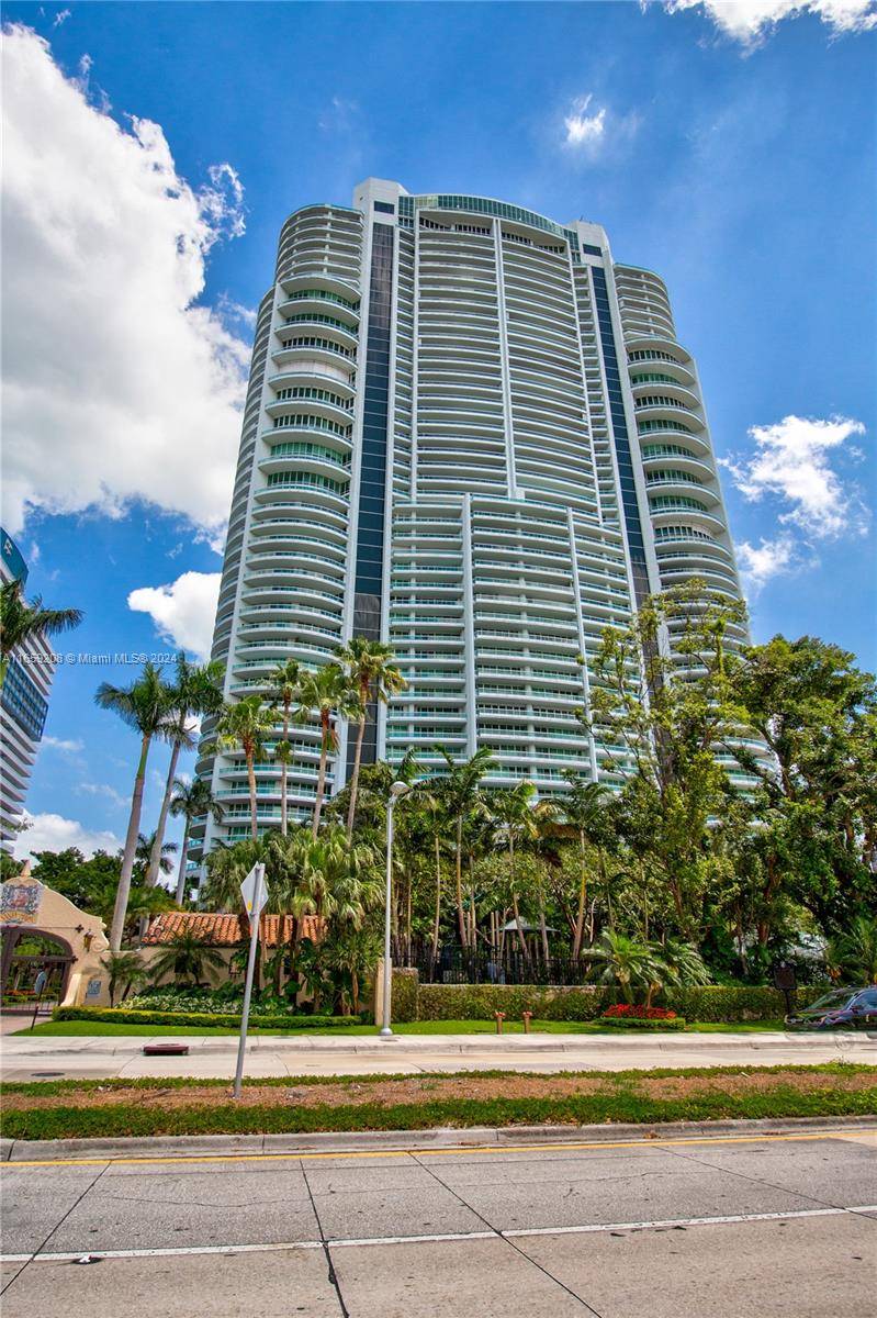 Miami, FL 33129,1643 Brickell Ave #1201