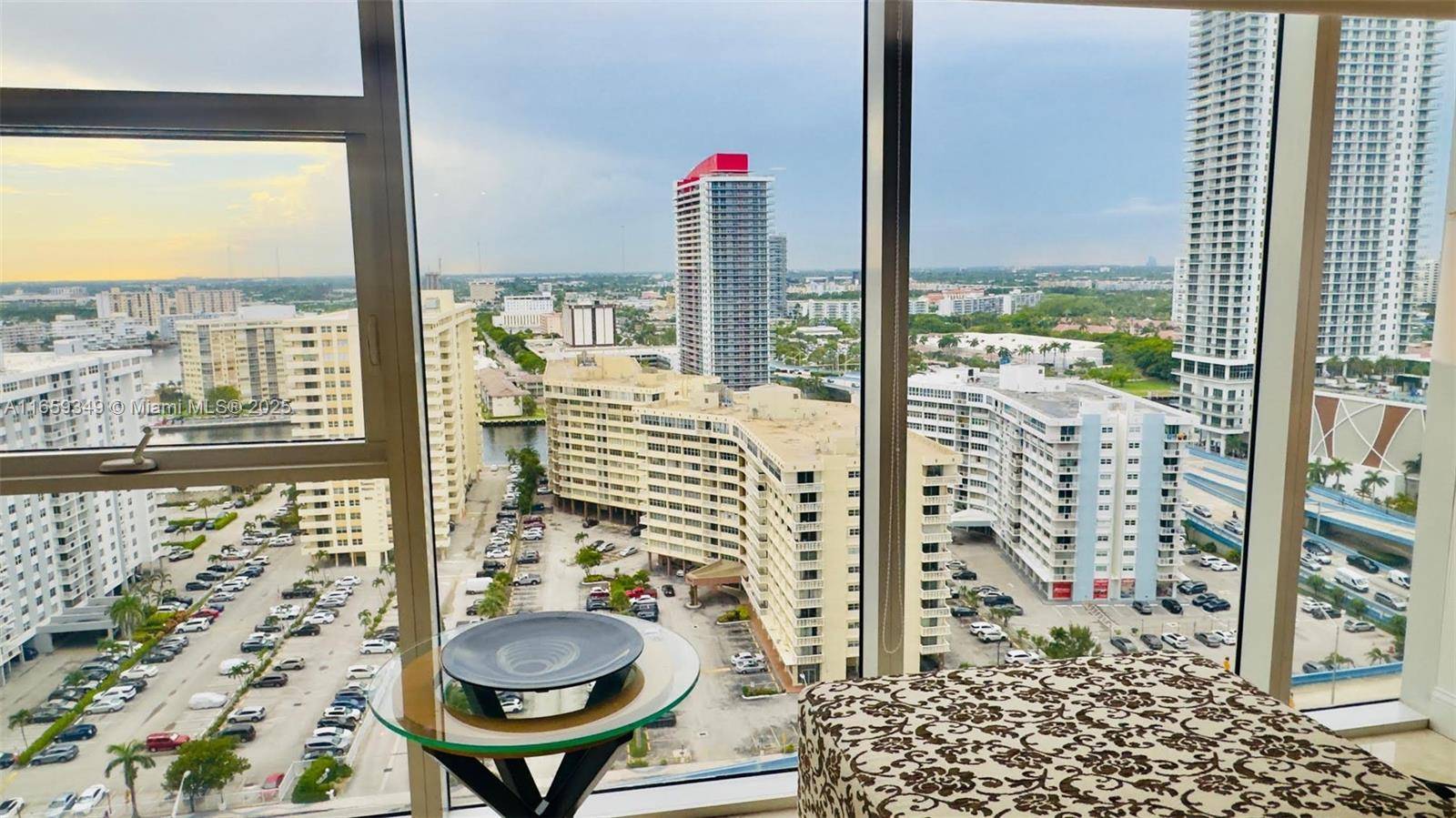 Hallandale Beach, FL 33009,1830 S Ocean Dr #2107