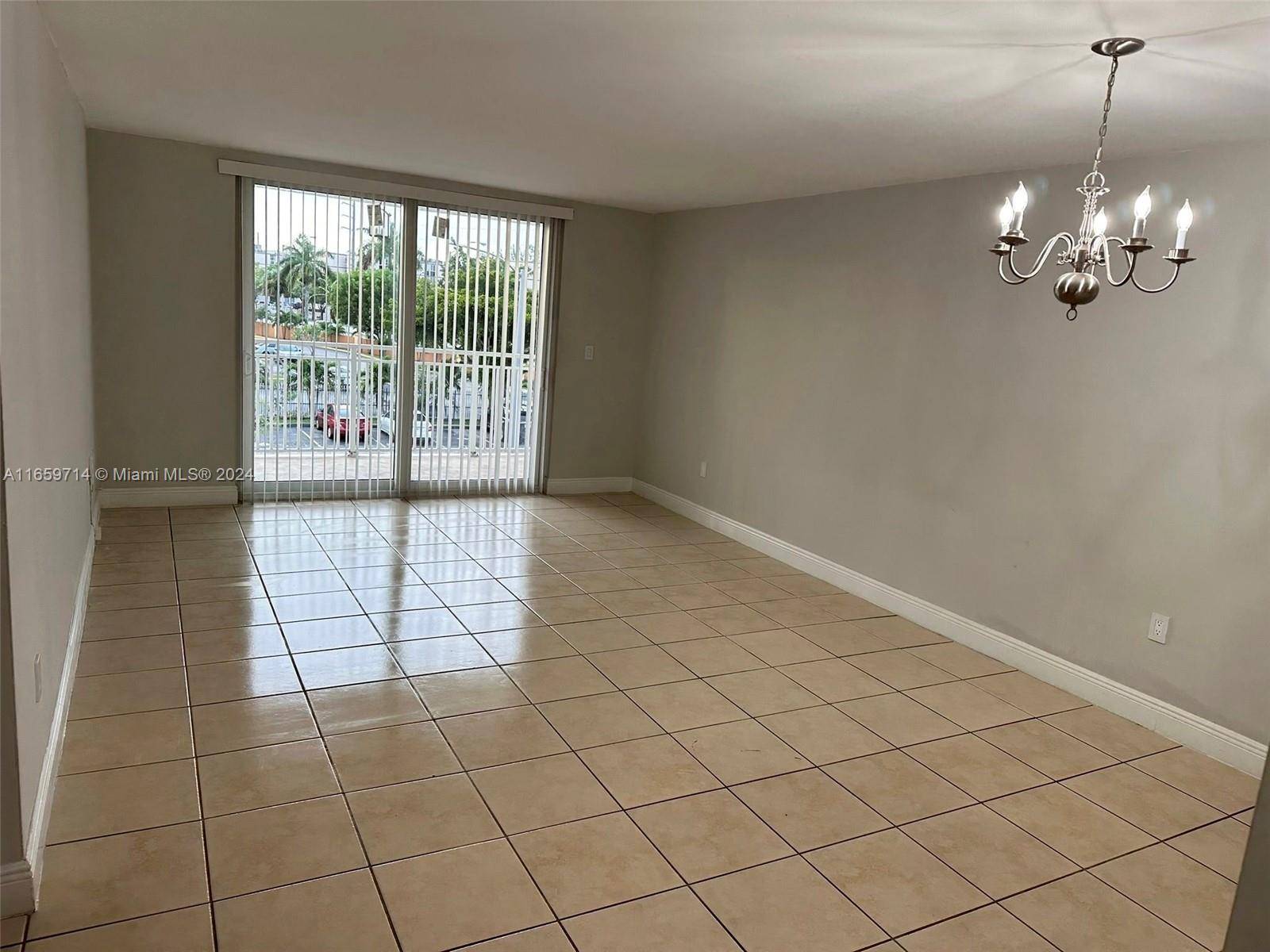 Hialeah, FL 33015,6950 Miami Gardens Dr #2-308