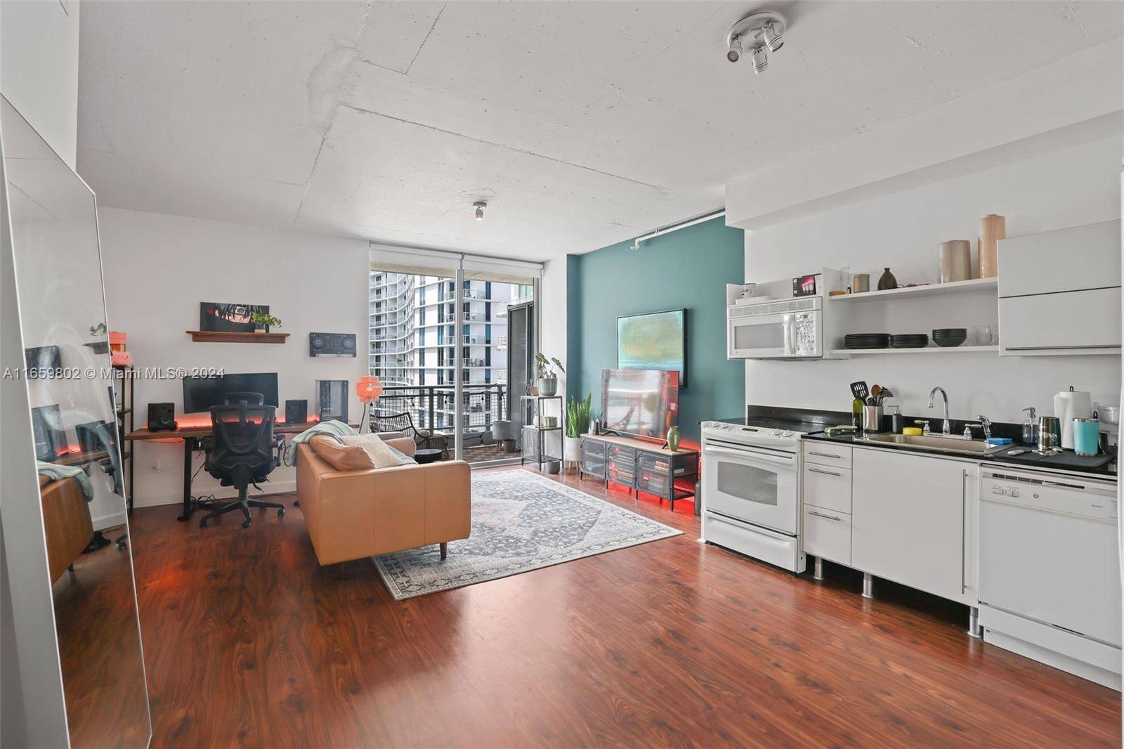 Miami, FL 33130,690 SW 1st Ct #2730