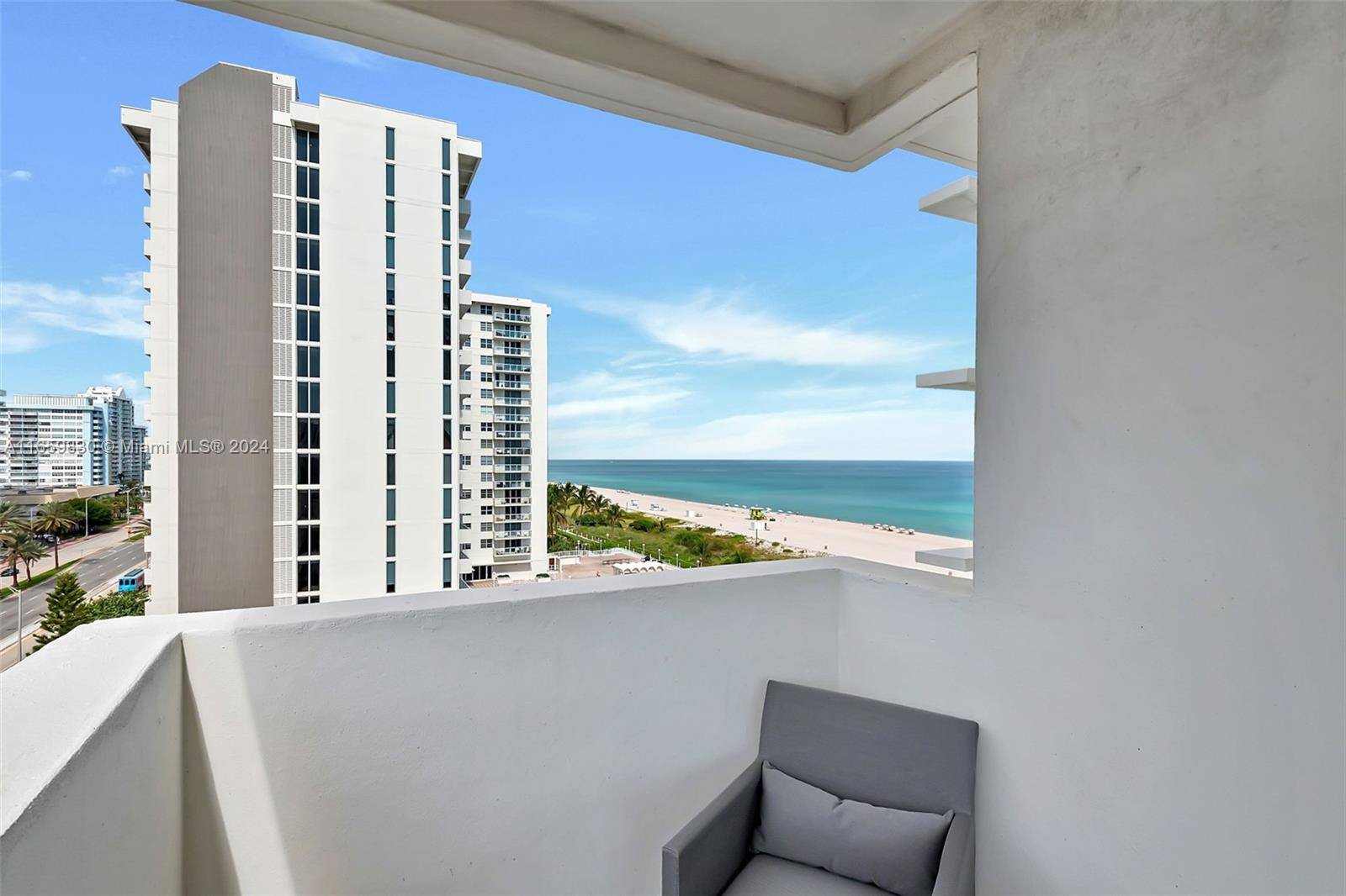 Miami Beach, FL 33140,5601 Collins Ave #925