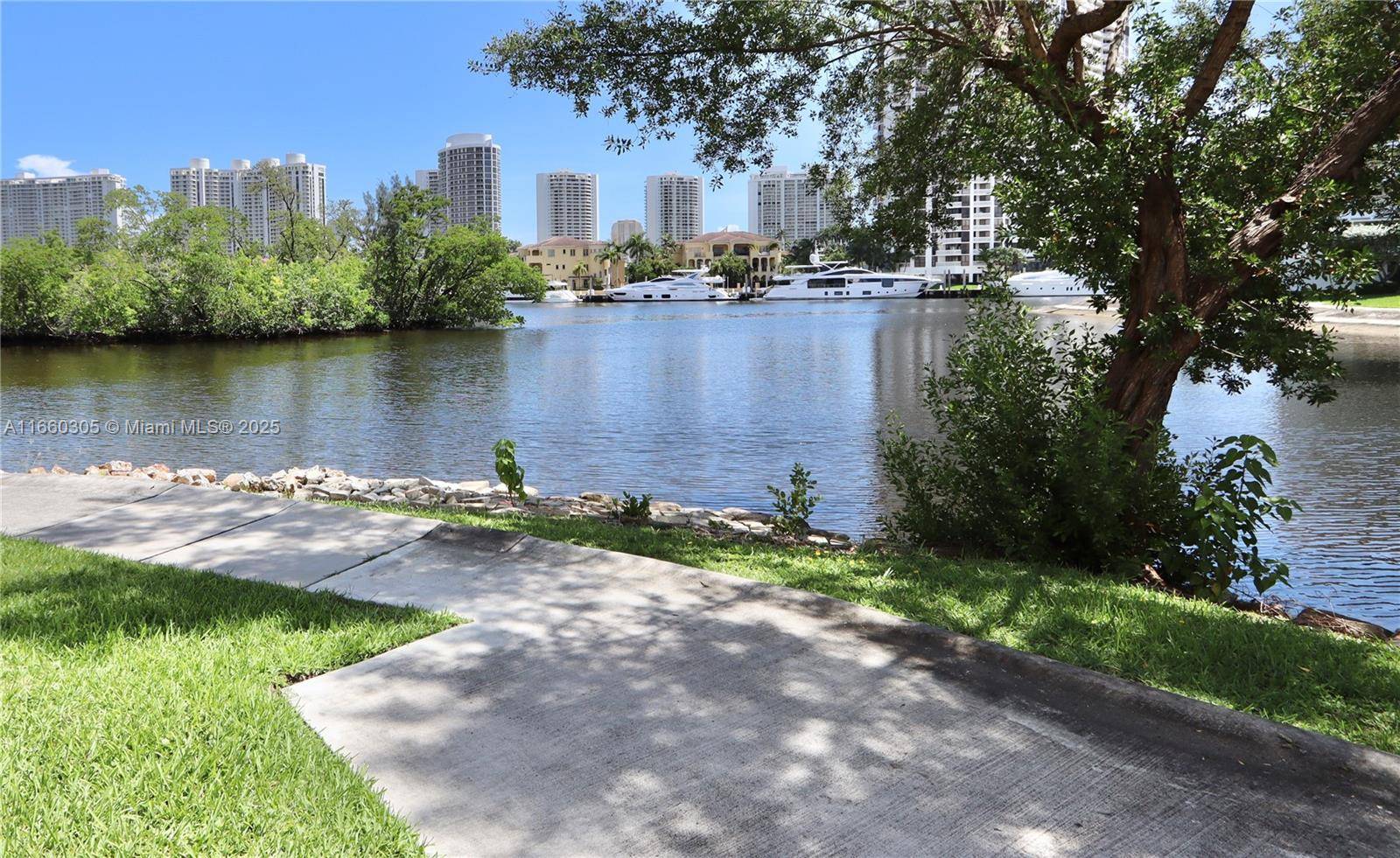 Aventura, FL 33160,2930 Point East Dr #E214