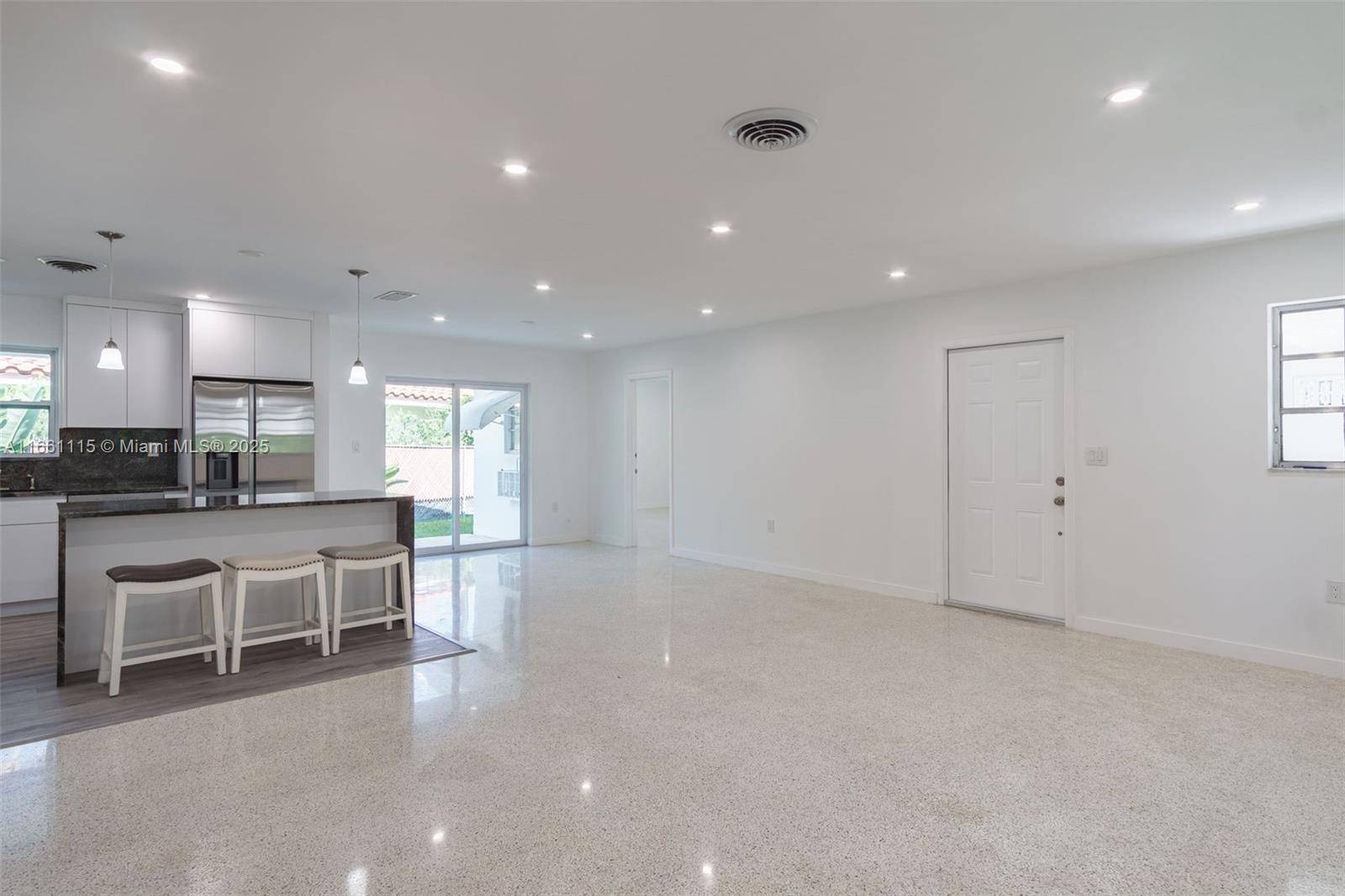 Miami Shores, FL 33138,904 NE 96th St