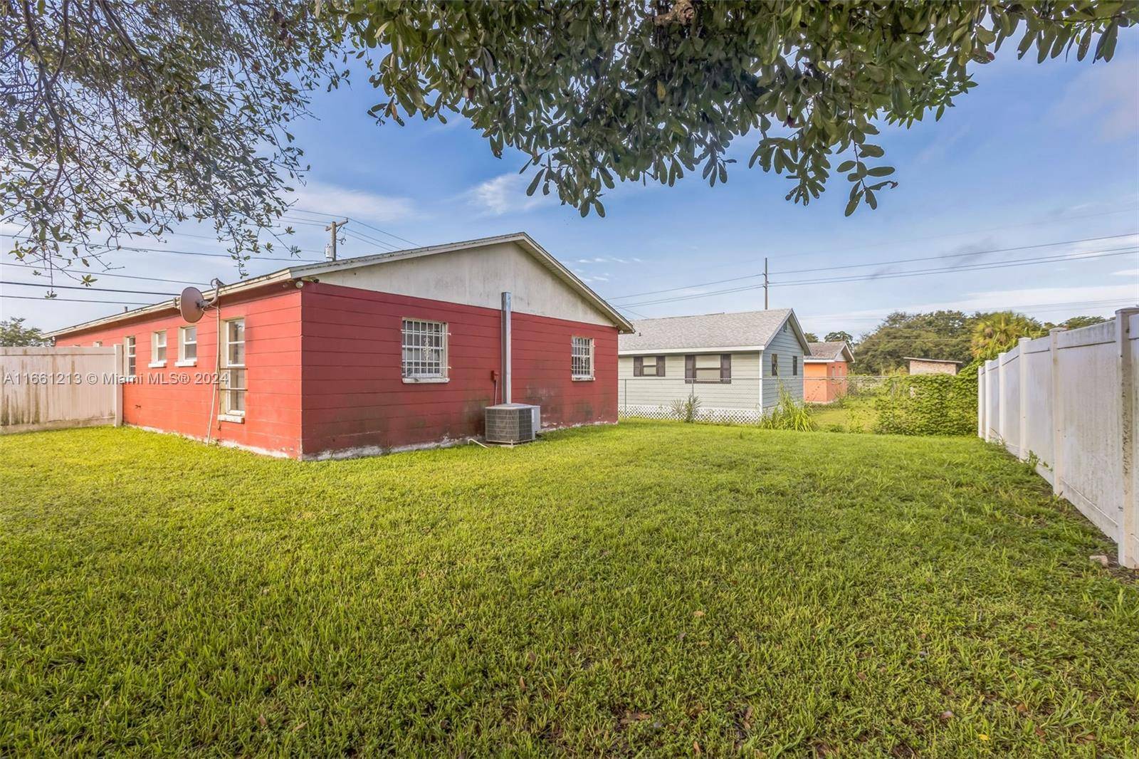 Tampa, FL 33610,2206 E Chelsea St