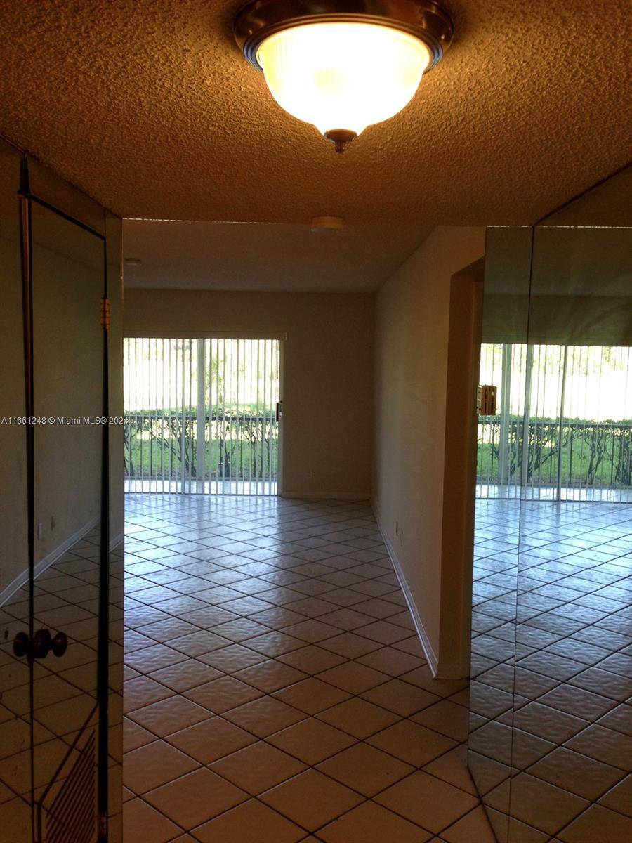 Lauderhill, FL 33319,6300 S Falls Cir Dr #106