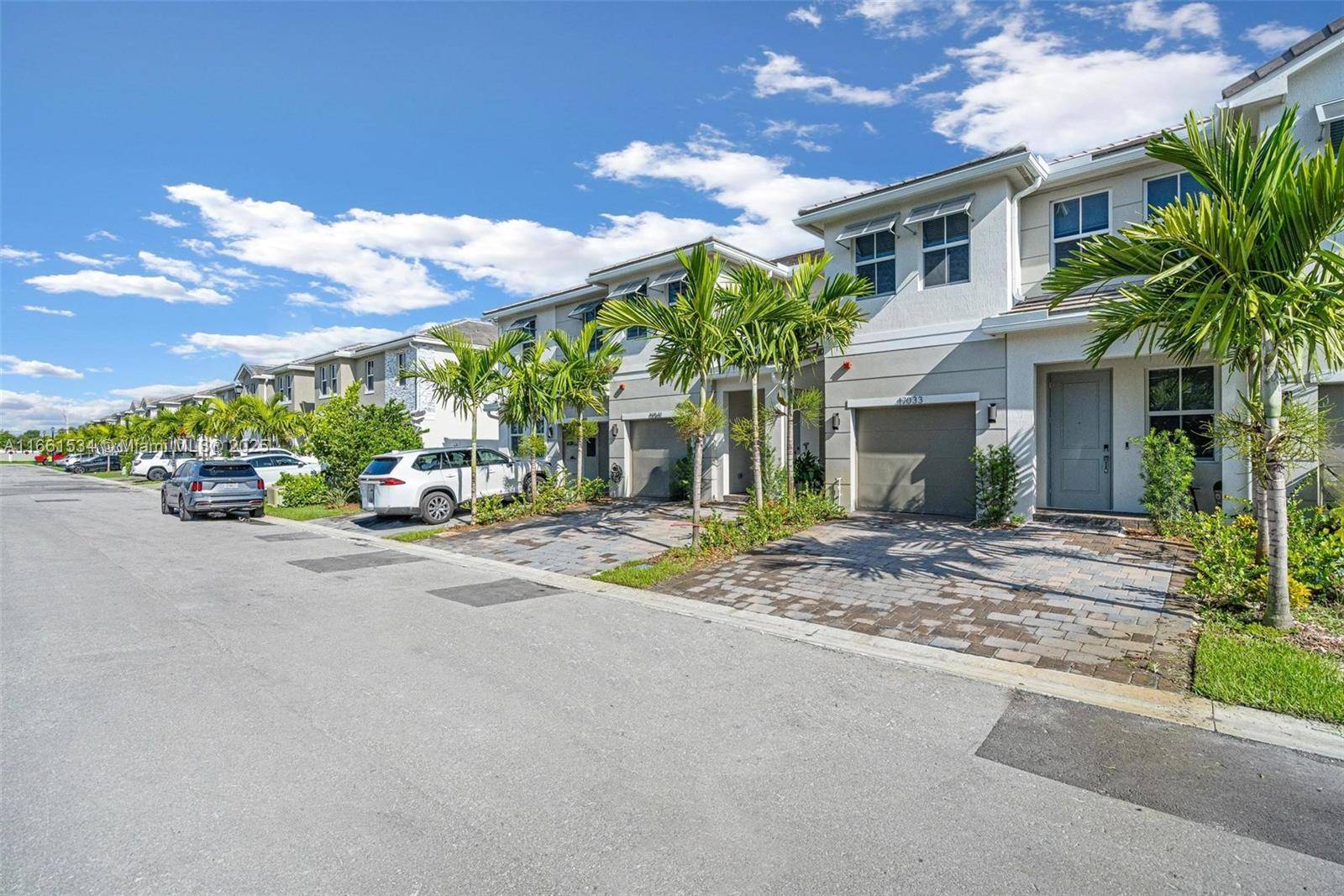 Pembroke Pines, FL 33027,17033 SW 1st St #1