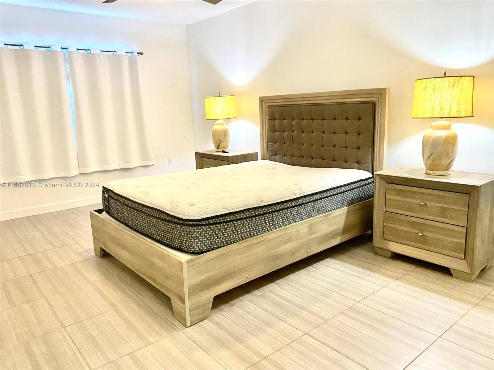Sunny Isles Beach, FL 33160,400 Kings Point Dr #224