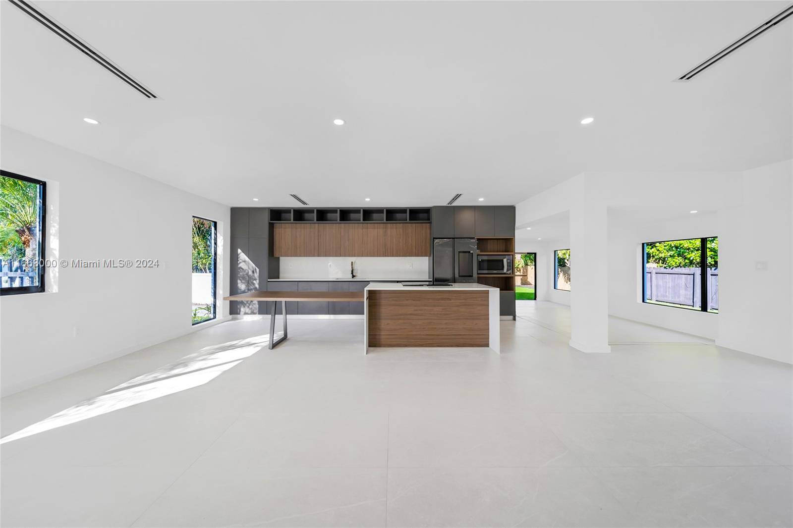 Miami Shores, FL 33150,145 NW 95th St