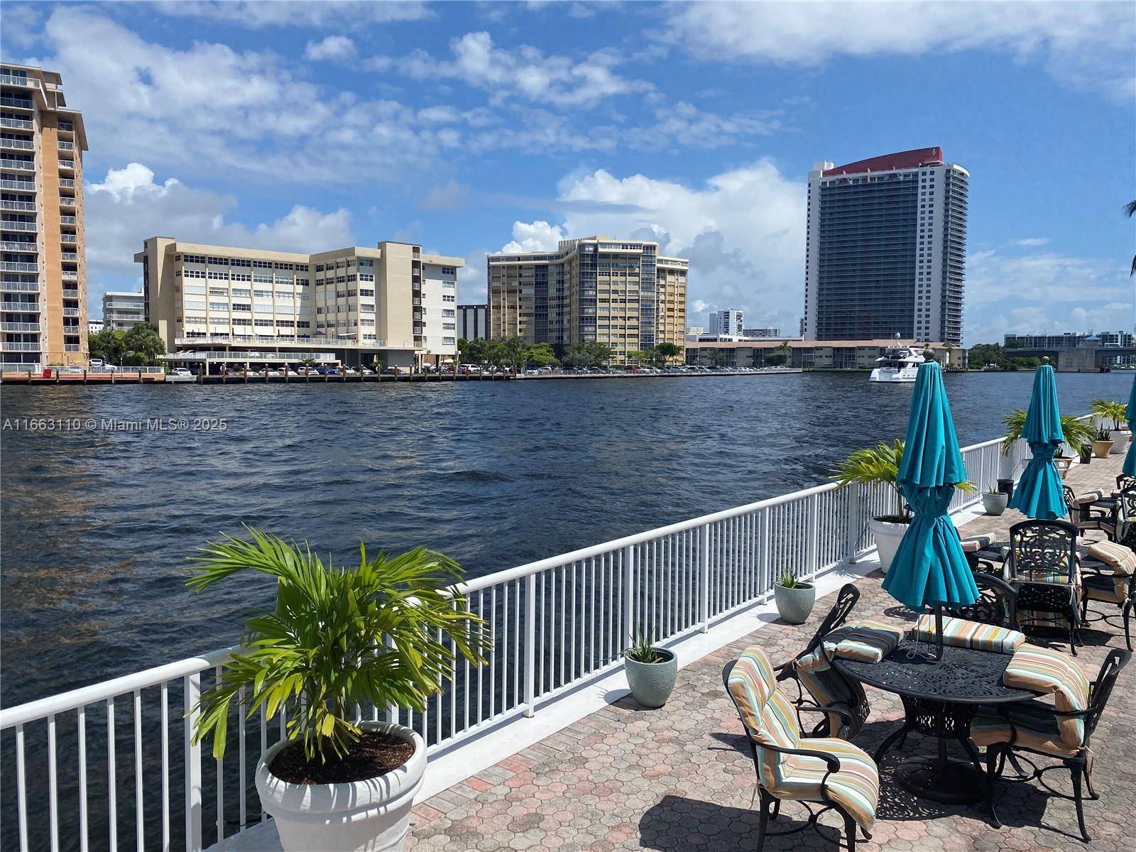 Hallandale Beach, FL 33009,1913 S Ocean Dr #212