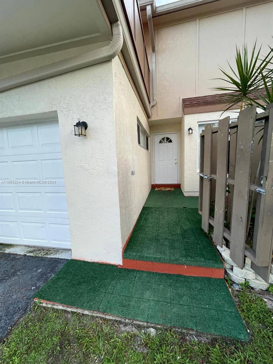 Plantation, FL 33324,8206 NW 9th Ct #1