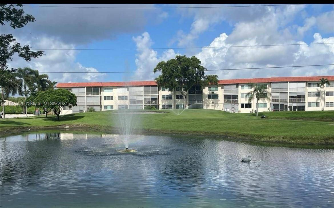 Pembroke Pines, FL 33025,8901 S Hollybrook Blvd #206