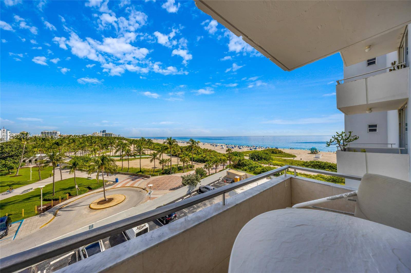 Miami Beach, FL 33139,465 Ocean drive #619