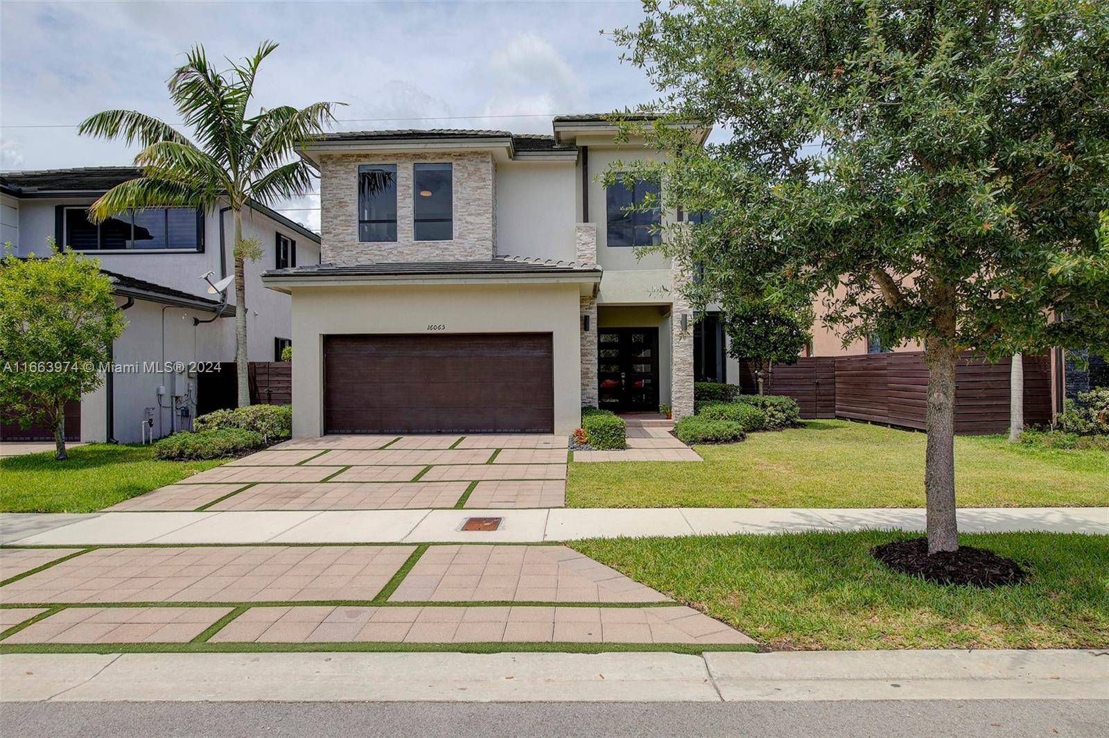 Miami, FL 33196,16065 SW 136th Ter