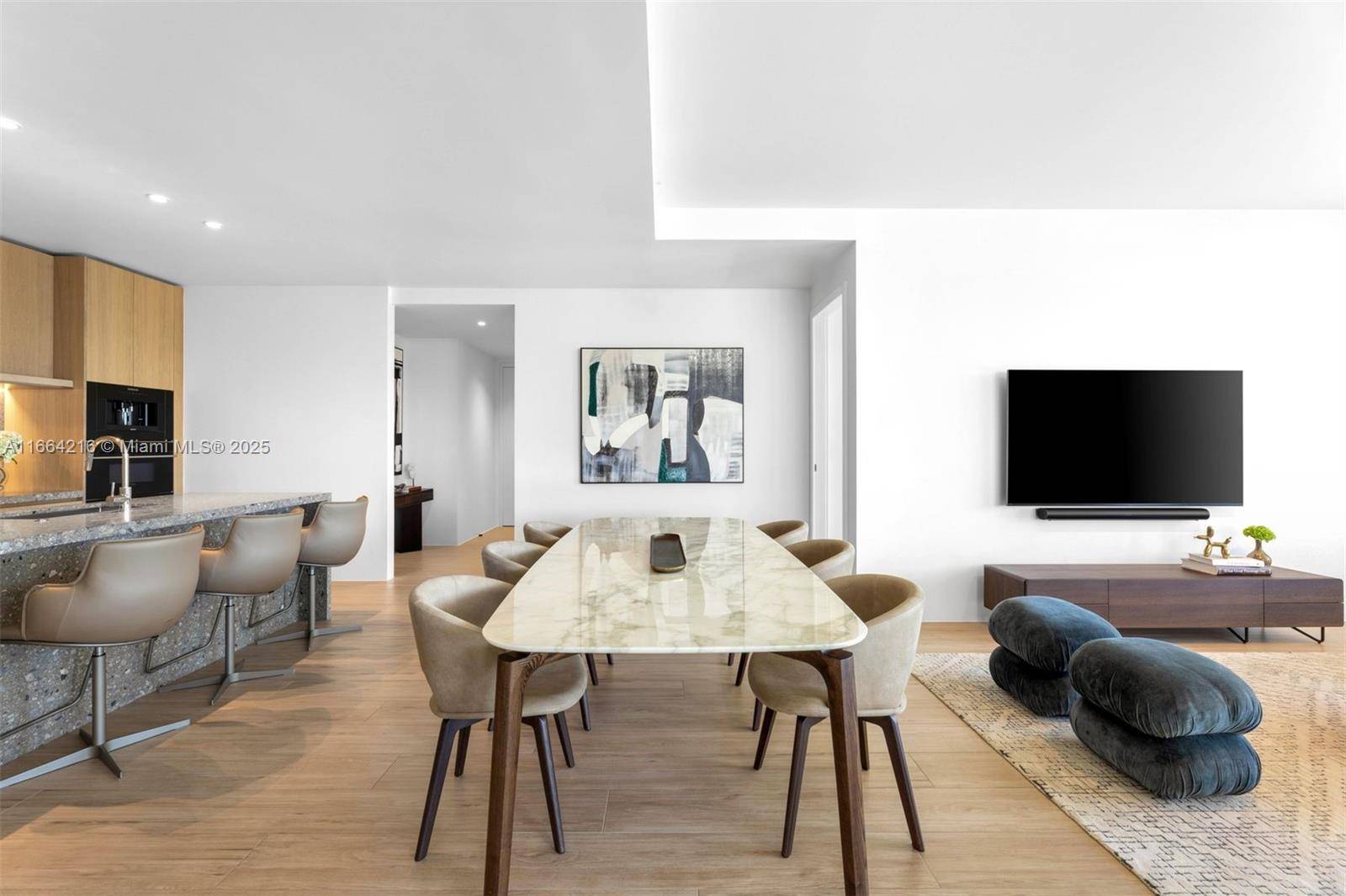 Miami Beach, FL 33154,8701 Collins Ave #306