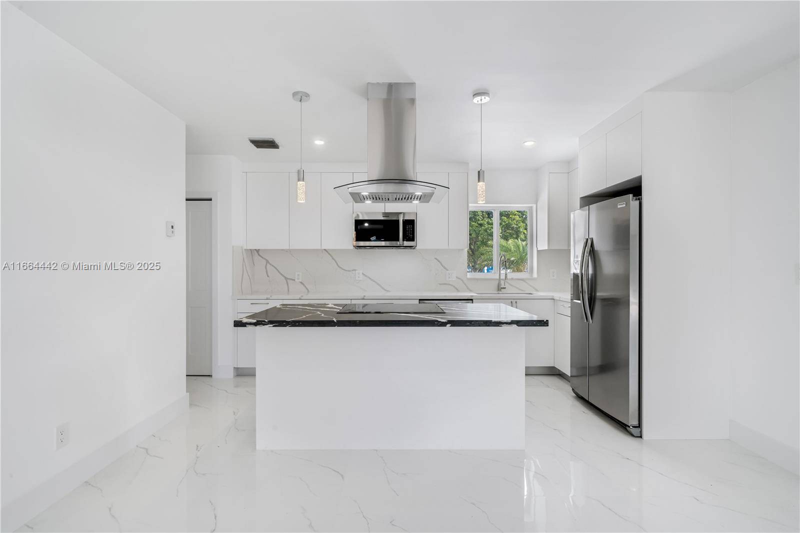 Palmetto Bay, FL 33157,7890 Coral Reef Dr