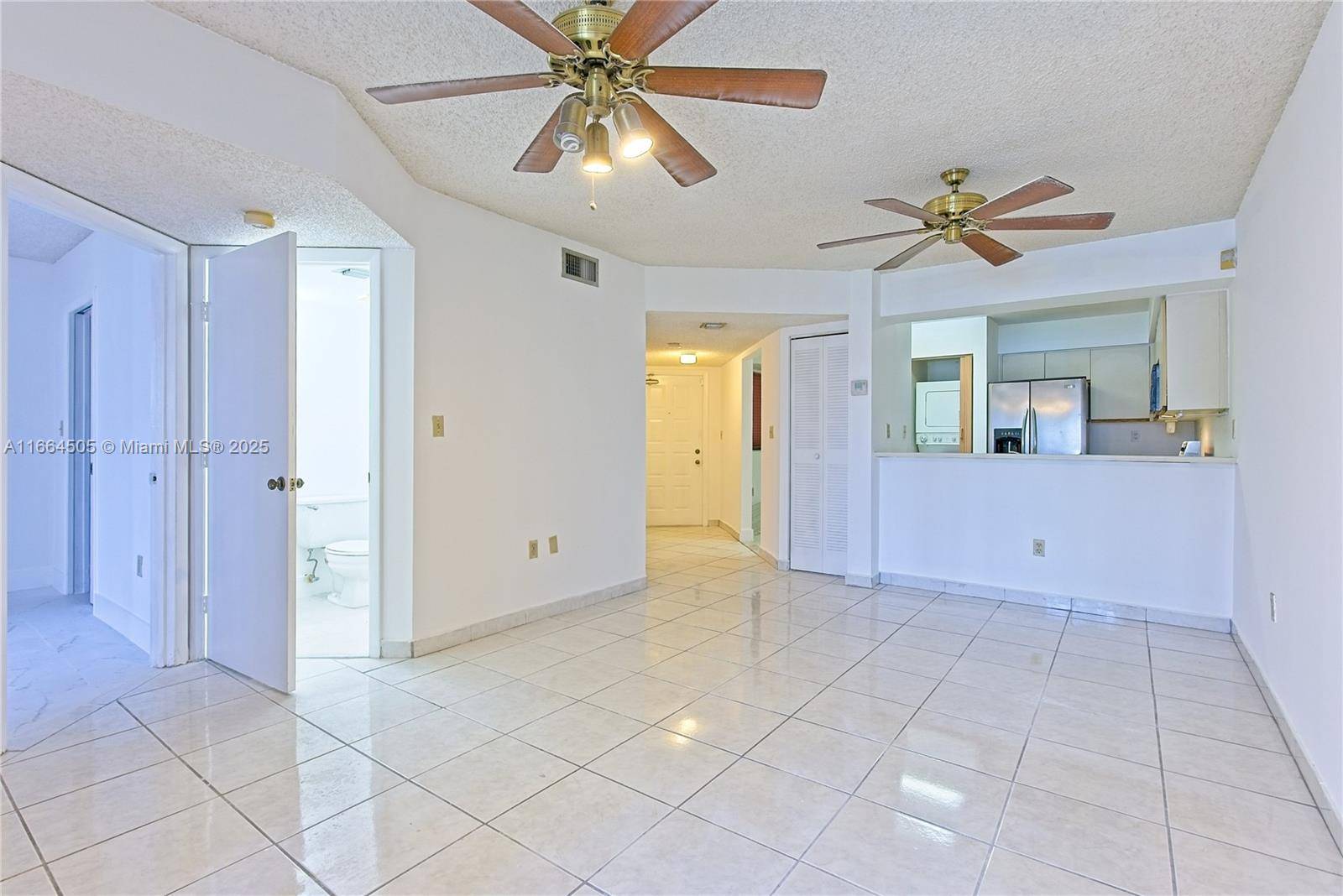 Miami Lakes, FL 33014,15545 N Miami Lakeway N #103
