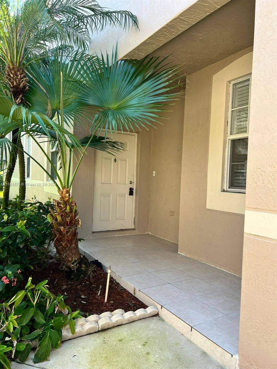 Weston, FL 33327,2244 Salerno Cir #2224