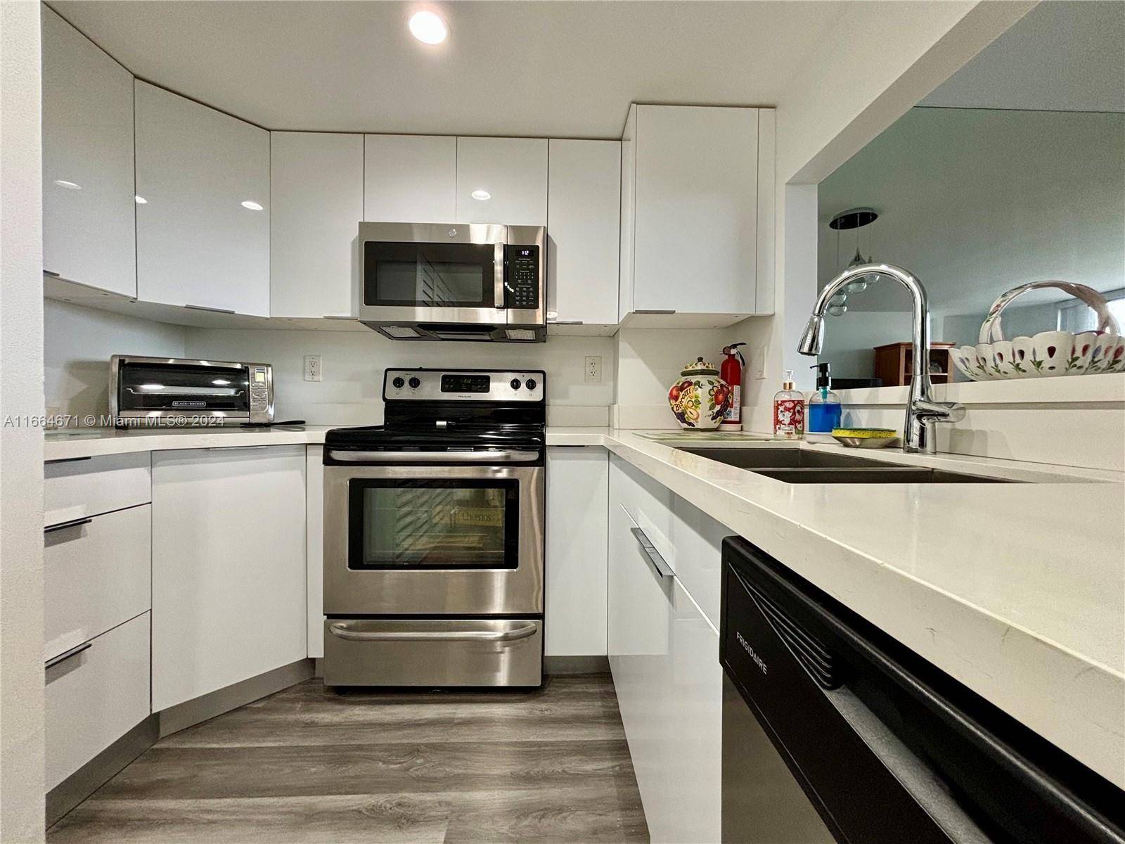 Miami, FL 33131,540 Brickell Key Dr #900