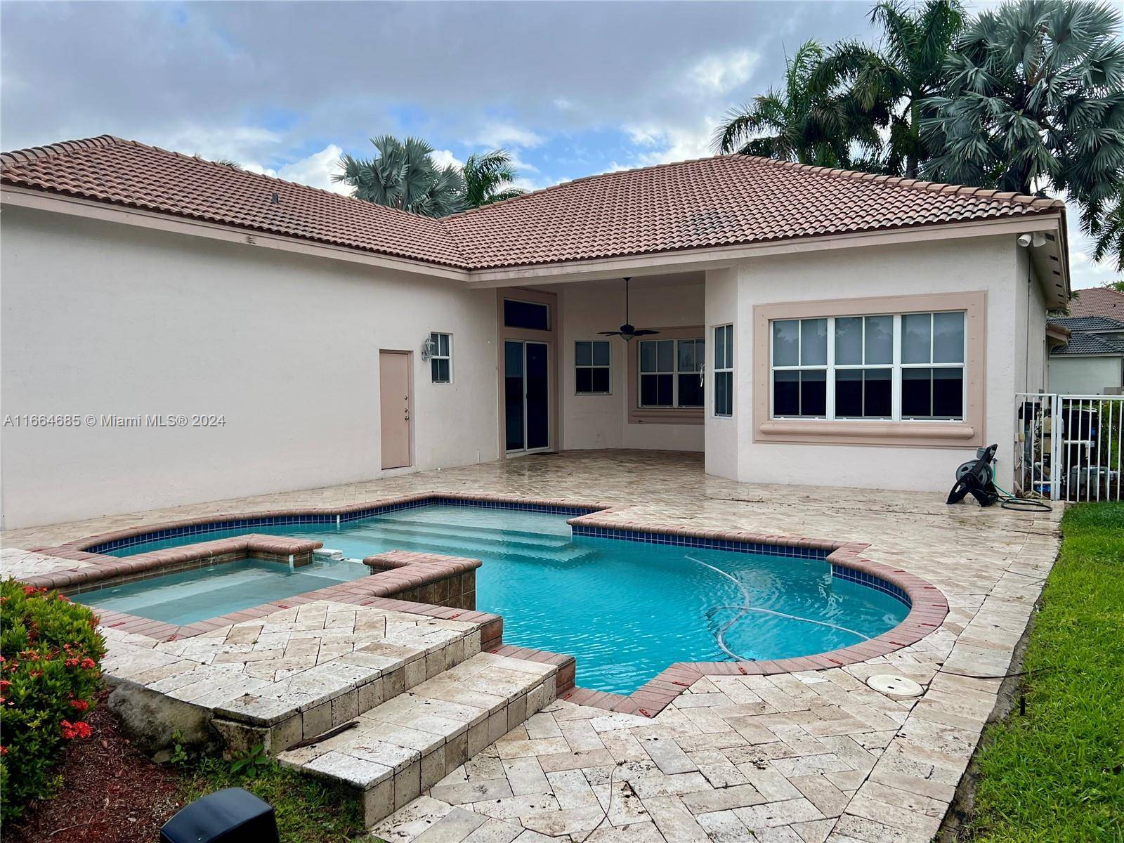 Weston, FL 33327,2318 Quail Roost Dr