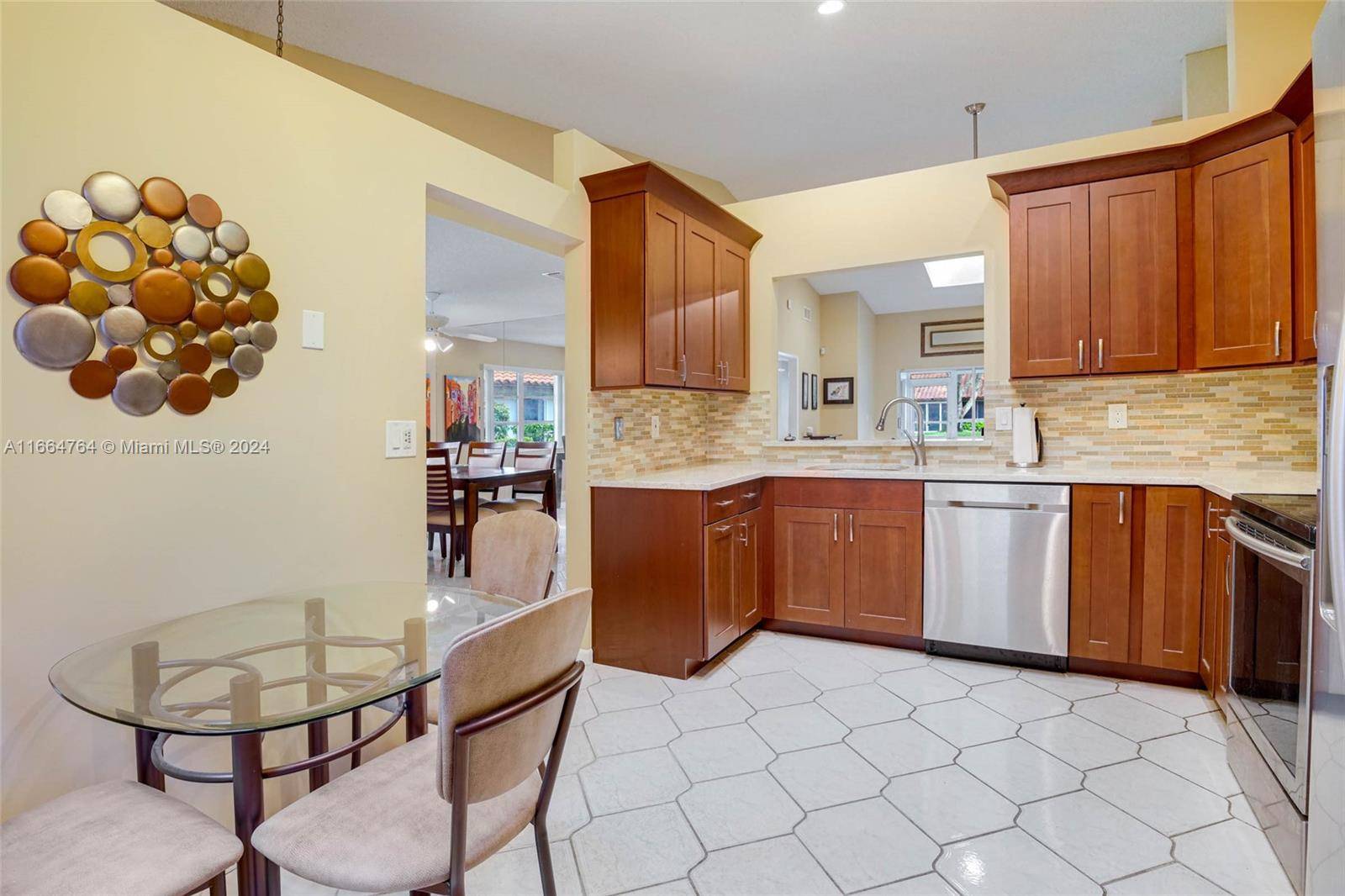 Delray Beach, FL 33484,6450 Pointe Pleasant Cir #None