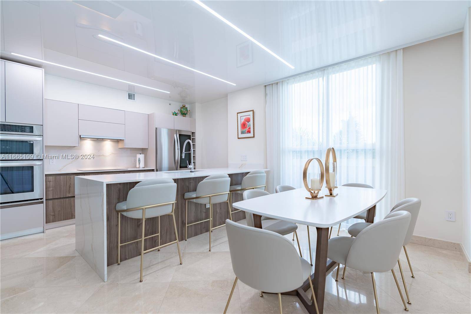 Sunny Isles Beach, FL 33160,17555 Atlantic Blvd #508
