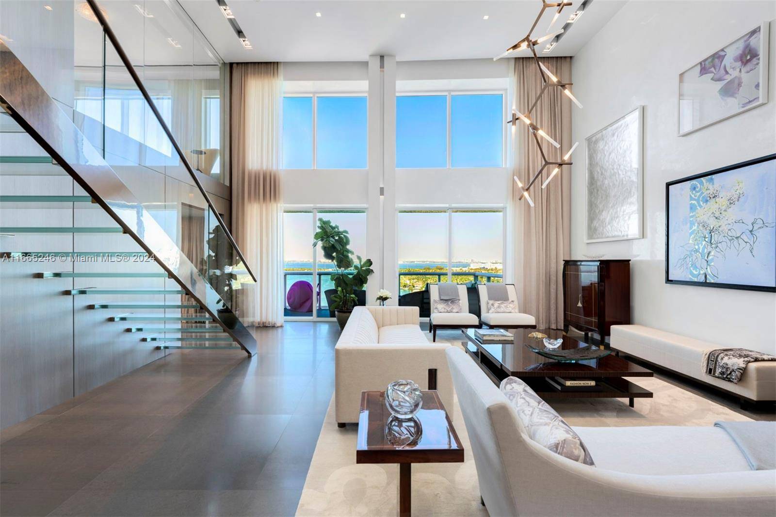 Miami Beach, FL 33139,10 VENETIAN WAY #PH 2/3