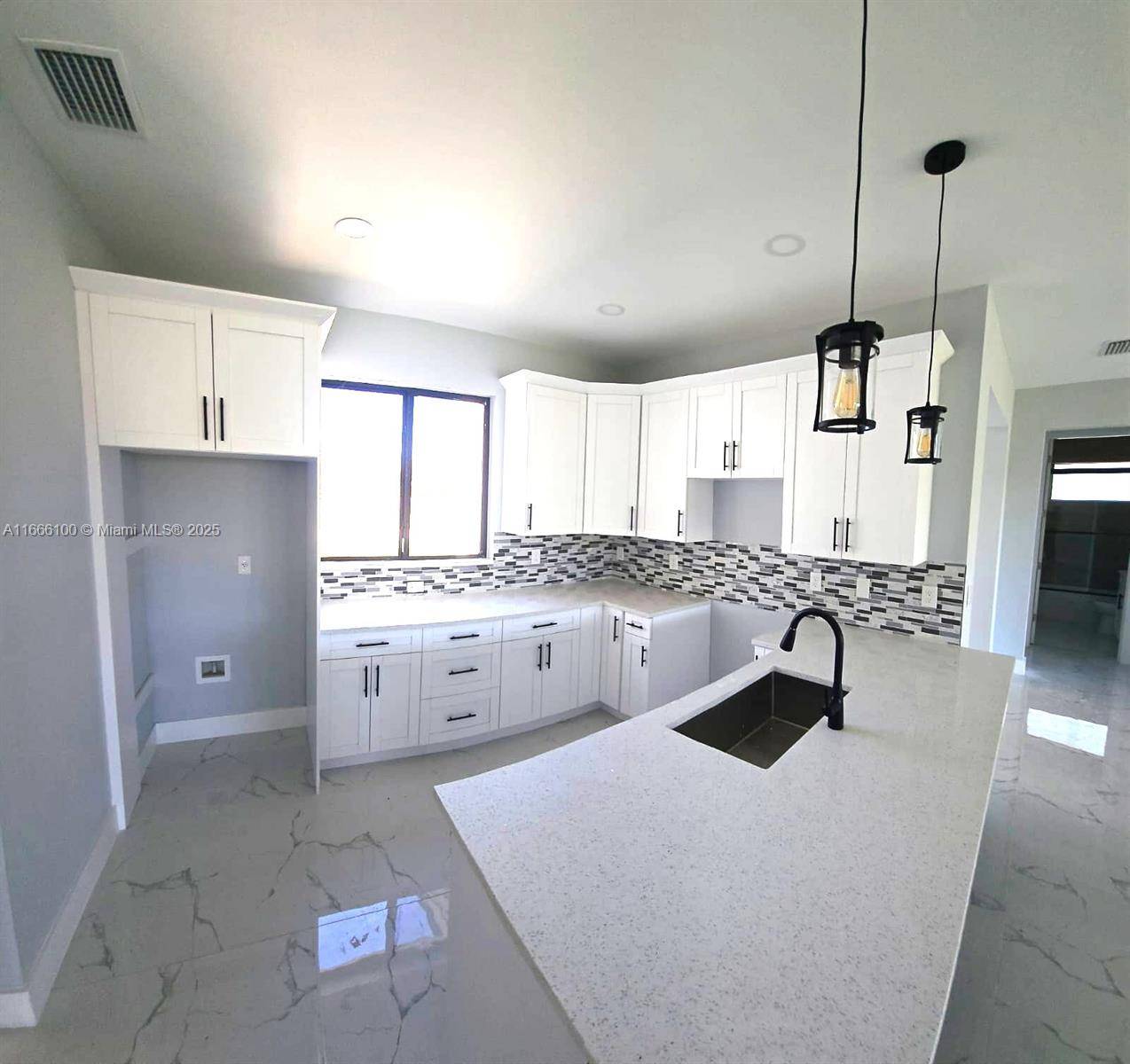 Cape Coral, FL 33976,1716 Grant Ave
