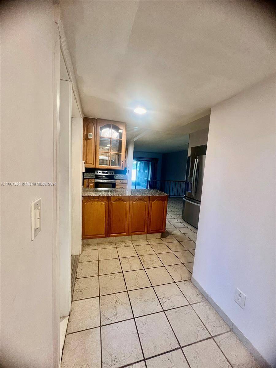 Pembroke Pines, FL 33024,8900 Palm Tree Ln #8900