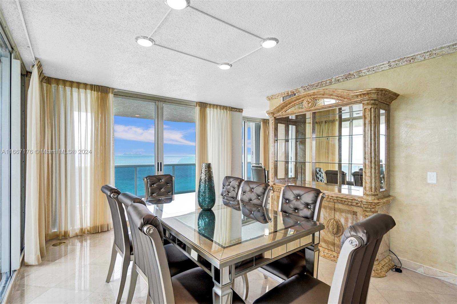 Sunny Isles Beach, FL 33160,16711 Collins Ave #1208