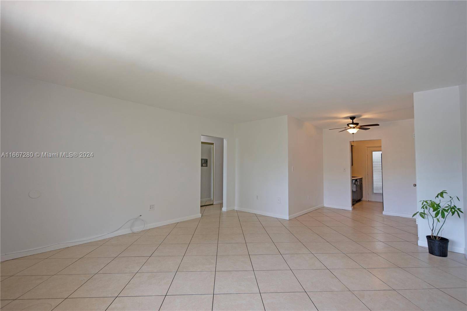 Miami Beach, FL 33141,2250 Bay Dr #4