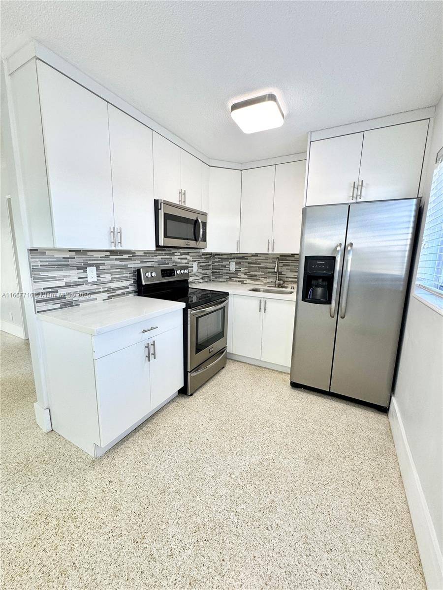 Fort Lauderdale, FL 33316,1601 SE 15th St #1B