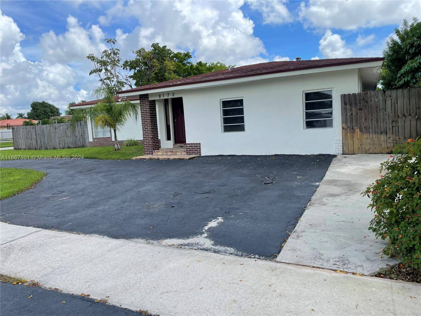 Tamarac, FL 33321,8172 NW 68th Ter