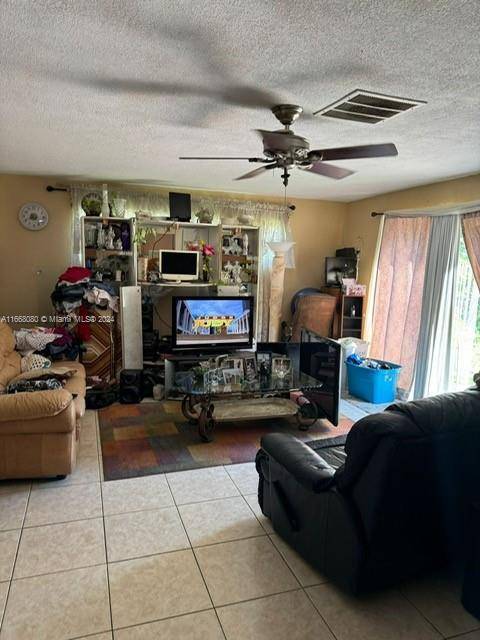 Margate, FL 33063,6570 NW 6th Ct