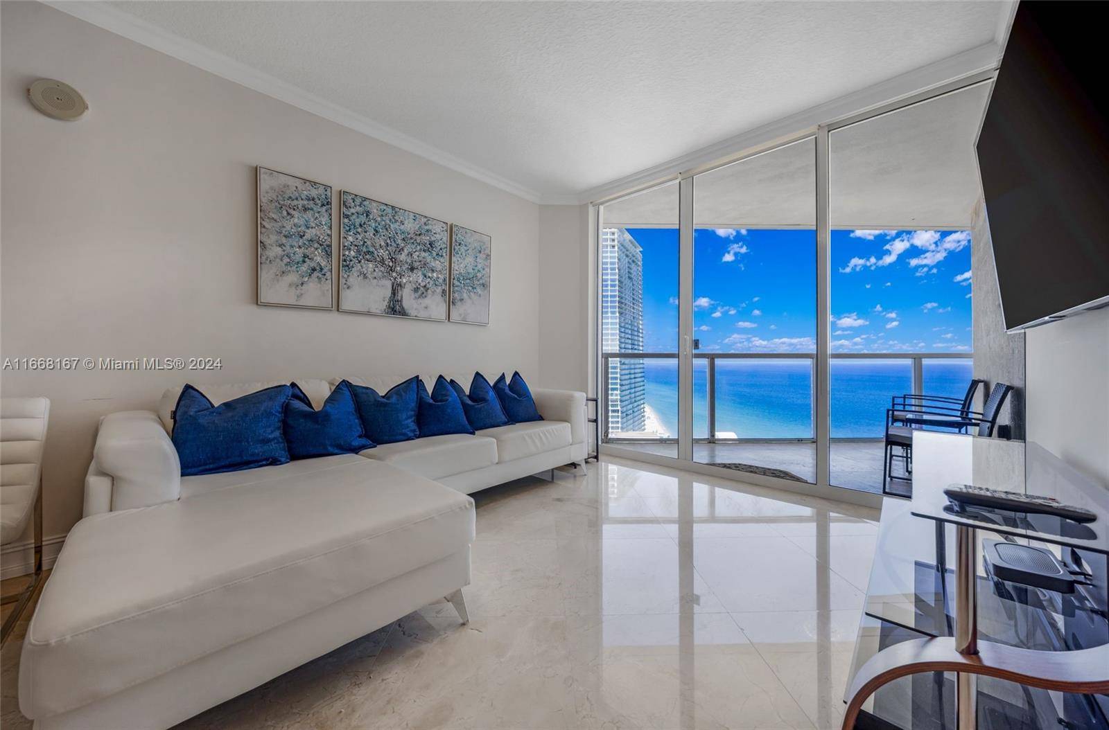 Sunny Isles Beach, FL 33160,16699 Collins Ave #4006